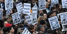Anti-Berlusconi demonstrations held by Italian women