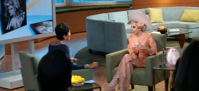 Latest fashion Lady Gaga in “latex condom”
