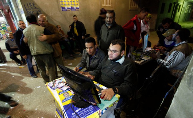 Latest news: Egypt turns to Islamists
