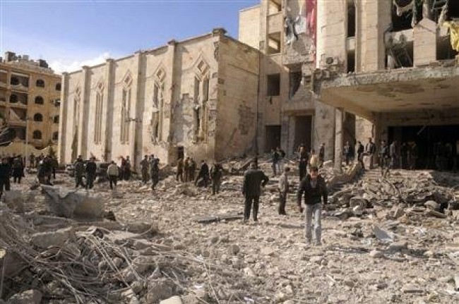 Syrian forces keep destroying Homs