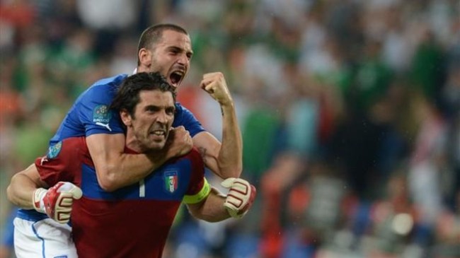 Euro 2012 : Italy through with win