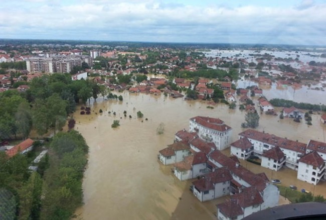 SERBIA floods , Bosnia floods 2014 latest news, photos
