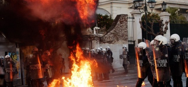 Greece latest news july 2015 – riot and clashes with police