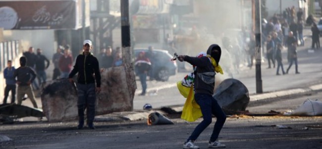 Unrest Escalates: Israeli Security Guard Stabbed In Jerusalem